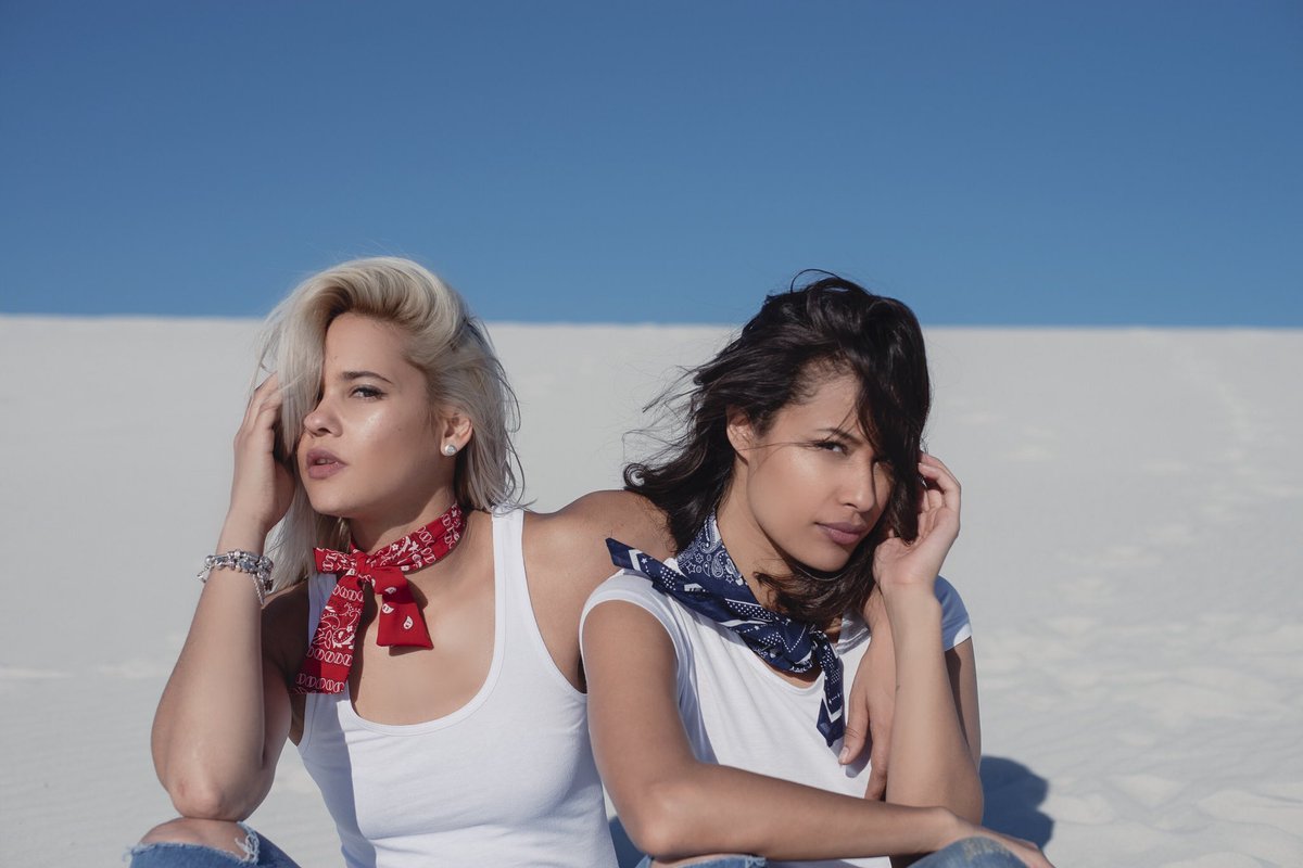 Dualism 💕 📷 Mars Digital