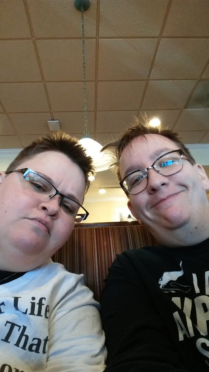 strange176's tweet photo. #DocAppointment #BobEvans
Good thing bout strangesdad's early doc apts is Bob Evans. Mm Mmm. But what did strange1 say to strangehusband for that reaction? Hmm https://t.co/h9z4AYRUfA