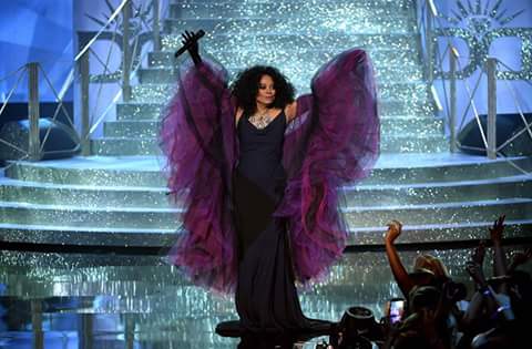 nyssa_t44's tweet photo. Congrats again mom... So deserving and long over due i love you mom so much @DianaRoss #MsROSSxAMAs #DianaRoss https://t.co/c0BhLwEHjO