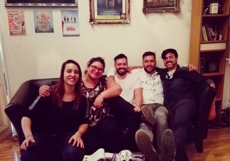 genespontanea's tweet photo. ¡Buenísima la onda de la gente de @perrulandia !
Gracias por el confort y dejar que nuestras canciones suenen en @RadioLaBici. 🔚 #sofa #postinterview #postrock #living #home #liveradio #radio #straming #acoustic #acustico #envivo https://t.co/foyzA73wpO