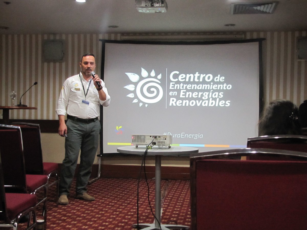 funcener's tweet photo. #Funcener y la #Fenaer tuvieron la oportunidad de participar en el Congreso Internacional de Energías Renovables en Colombia que reunió a más de 75 ponentes expertos en la industria de las energías renovables.
@ANDRECNews @JamieDowswell #ANDREC https://t.co/CtfSi0dd4R