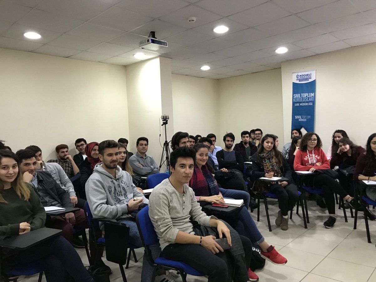 omer_colakoglu's tweet photo. Kocaeli üniversitesi hatırası. Kimisinin bir dikili ağacı yokken sayenizde bizim 3 tane oldu 😀 Güzel ağırlandık herşey. için teşekkürler. @cezerisga @kayhanyeter @bilalsamioguz
#F5DAYS https://t.co/qdXzhmEIMV