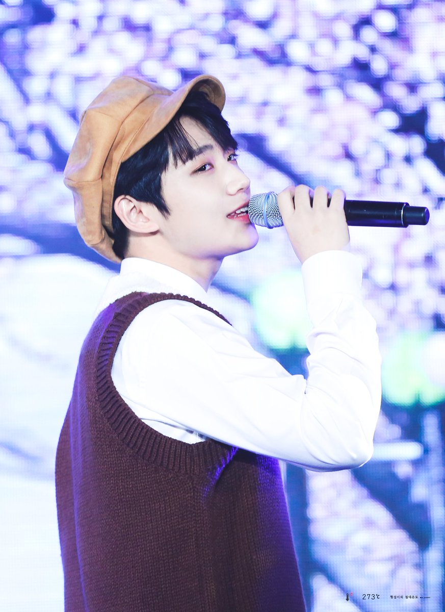HS_union273's tweet photo. 171113 파워오브케이
#안형섭 #형섭
https://t.co/WeEHSVFRsg
https://t.co/0pC83RlETw

무대 위 형섭이가 좋아💕 https://t.co/95BeaEh2el