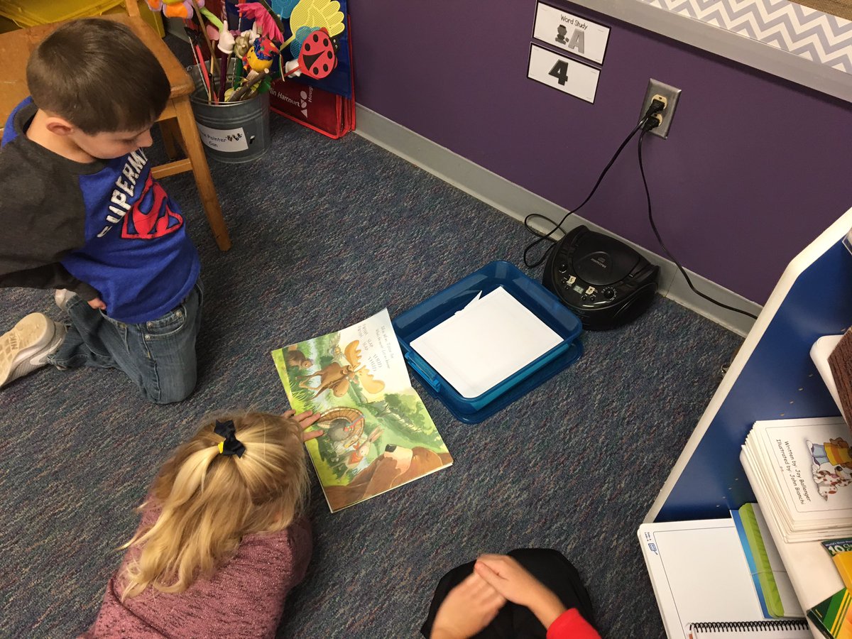 mrs_weiss's tweet photo. We are becoming wonderful readers and writers here at TLC!!#KnightR7 #knights_TLC https://t.co/Mk9CybB3qs