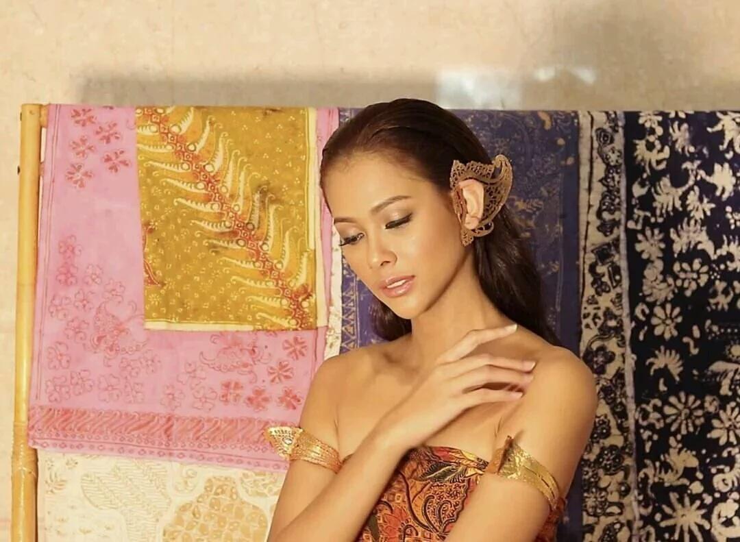 sonia9315036555's tweet photo. Amazing beauty from indonesia... 😍😍😍
#MissUniverse 
#Indonesia https://t.co/Y8OZbaWoLb