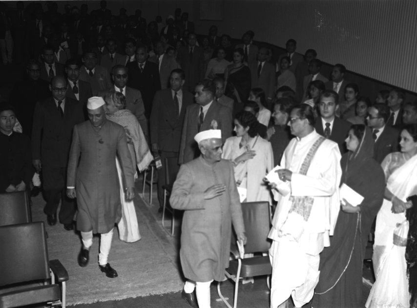 HOHOGoaBus's tweet photo. #DidYouKnow #Iffi Started way back in 1952, launched by first Prime Minister of India Pt. Jawaharlal Nehru
#iffi2017 https://t.co/BrBMK7392b https://t.co/OYY3xjn0uK