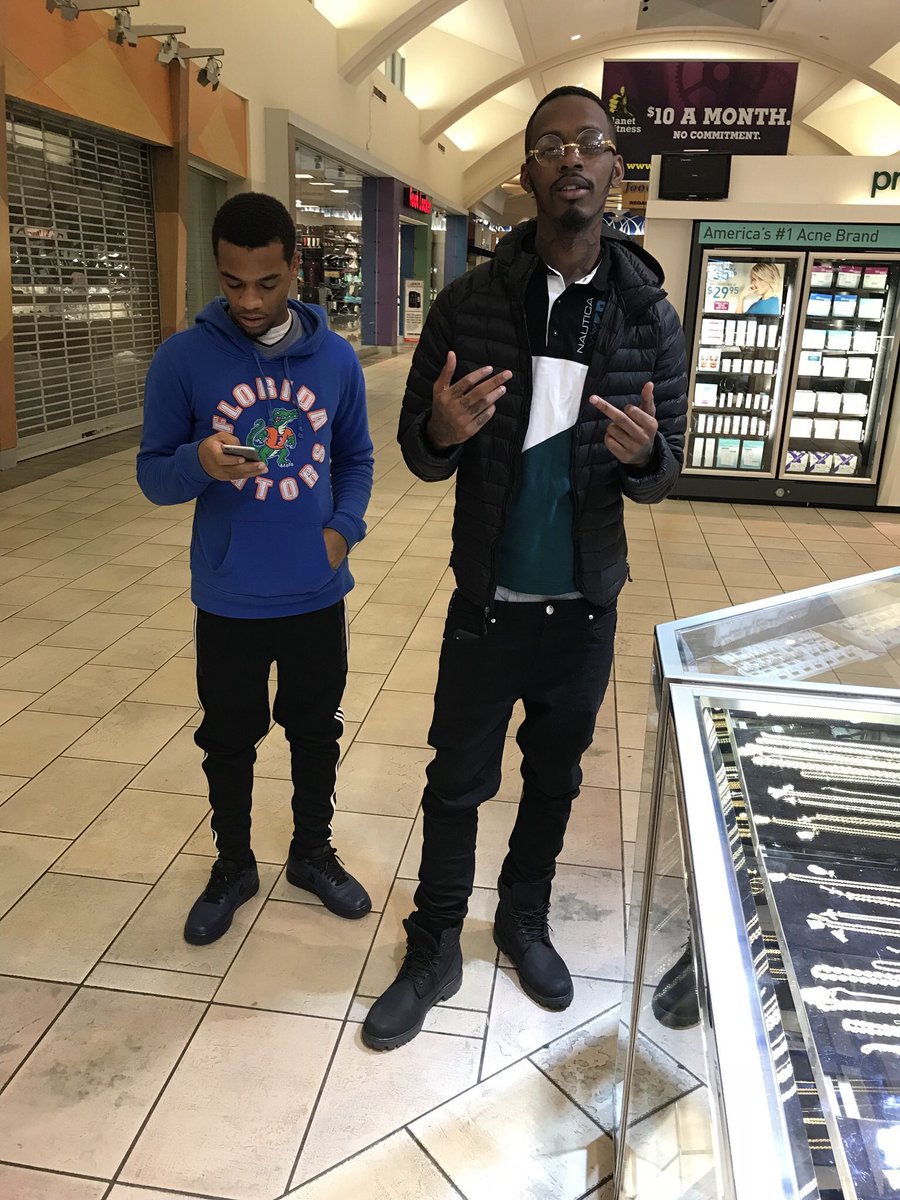 vontefrm95's tweet photo. Mud Brotha 9️⃣5️⃣ https://t.co/b4uP1f2LQX
