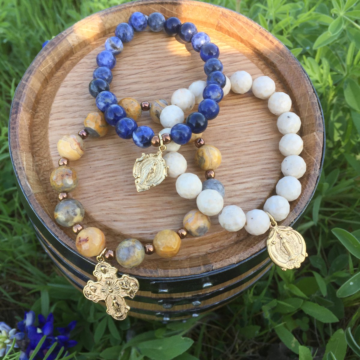 helen_brett's tweet photo. Make plans to visit Full of Grace, Divine Designs in Baton Rouge at booth 652! #helenbrett #batonrouge https://t.co/d9Om36kB0F