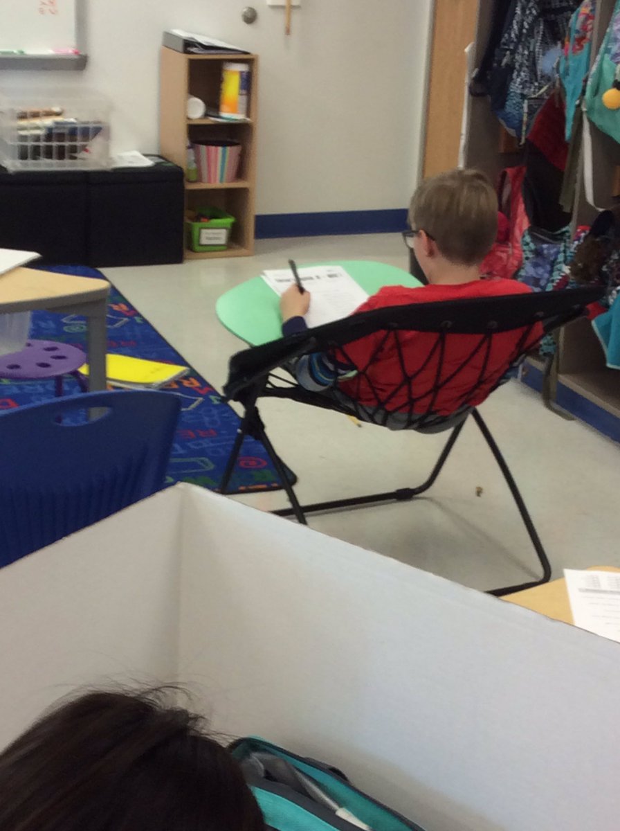 MrsSimpsonKMES's tweet photo. Flexible seating https://t.co/oc0lRBr22e