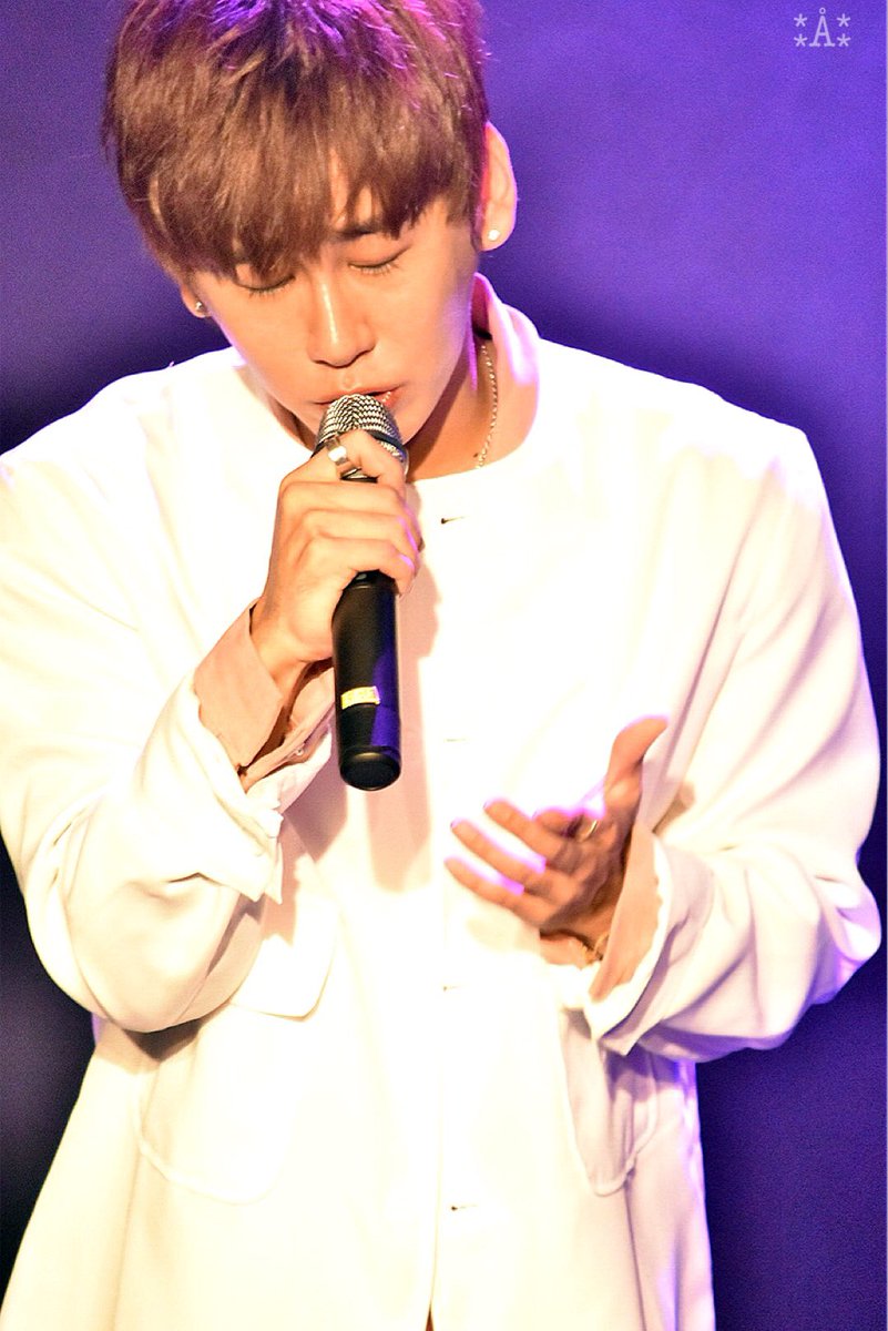 __aknc's tweet photo. 171117🔥 한일평화교류 콘서트 

#BIT #burningtime #비아이티 #ビアイティ
#hawool #하울 #ハウル #korea

🗣멋진리더 하울!

(( @sdlove8781 )) https://t.co/8eeGDskC6u