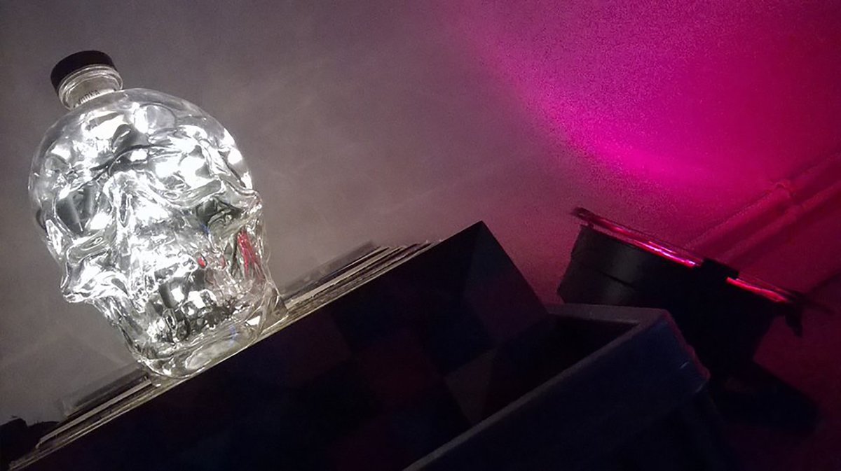 CMCentralinfo's tweet photo. @crystal_head Cool! Have you seen mine? #CrystalHead #CMCentral https://t.co/y583KWC7sU