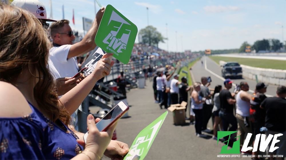 FastFestLive's tweet photo. Green or black? 🙌 Interactive motorsports at #FFLive https://t.co/zkuy7uoaiT