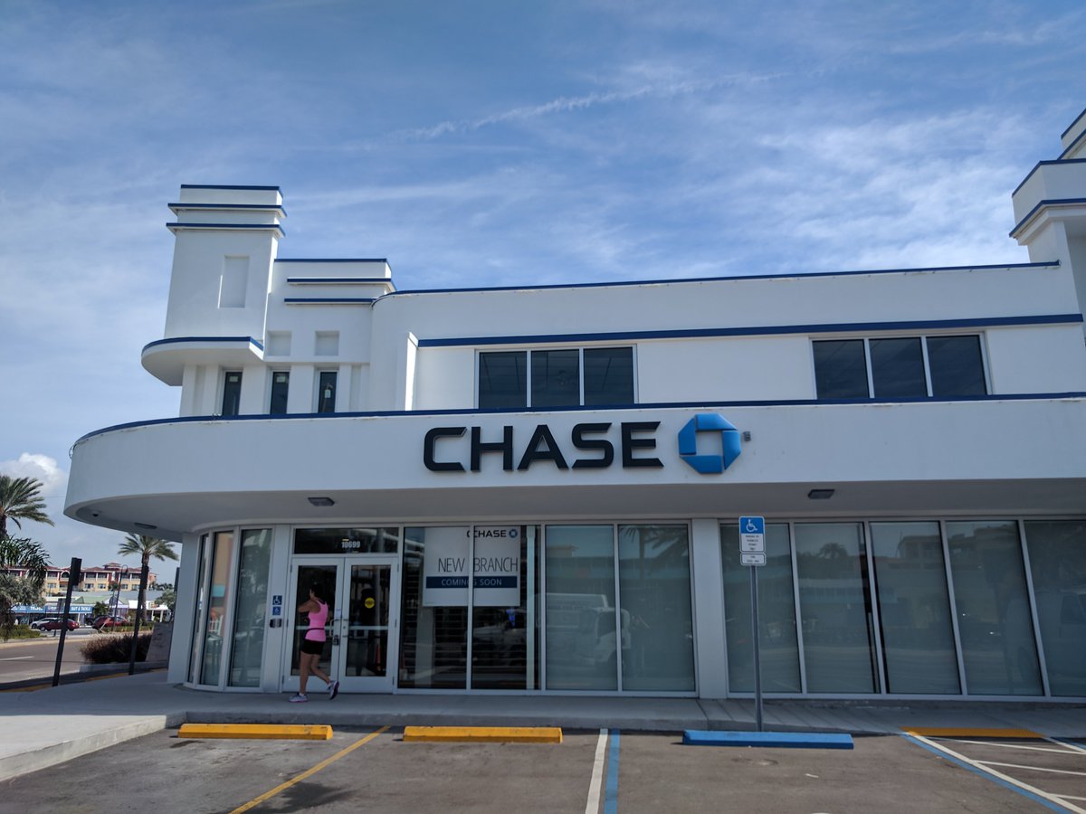 ParadiseVenture's tweet photo. Looking forward to the Chase Opening Soon.... #TI #treasureIsland #chasebank #paradisepointe #CRE #FLCRE https://t.co/I1RAL9zRcX