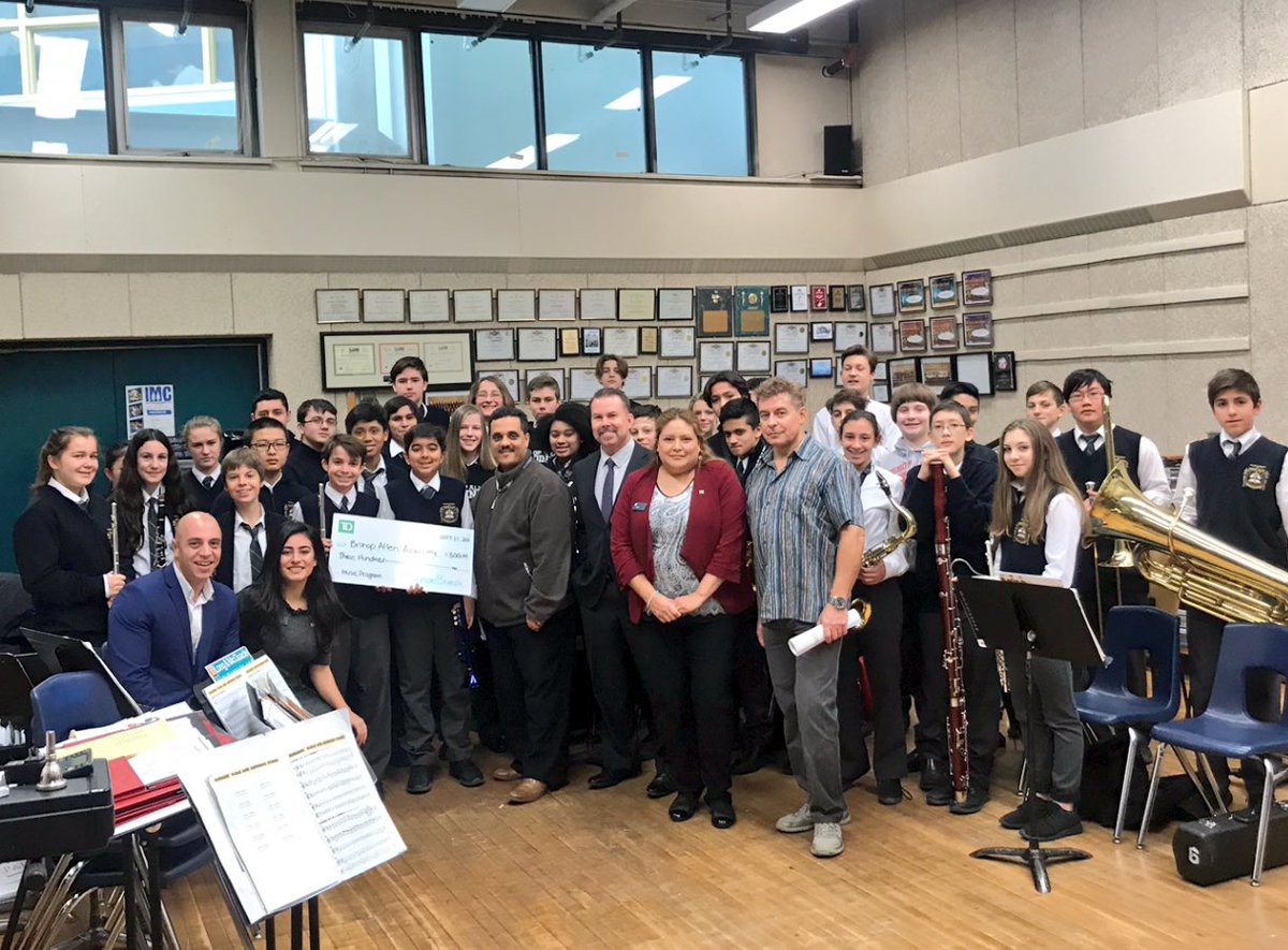 We 💚 Muisic! What a talented group of Musicians 🎶at Bishop Allen Academy! <a href="/TCDSB/">Toronto Catholic District School Board</a>  <a href="/PeterStajan_TD/">Peter Stajan</a> @AIacobelli_TD @AdamLiberti_TD