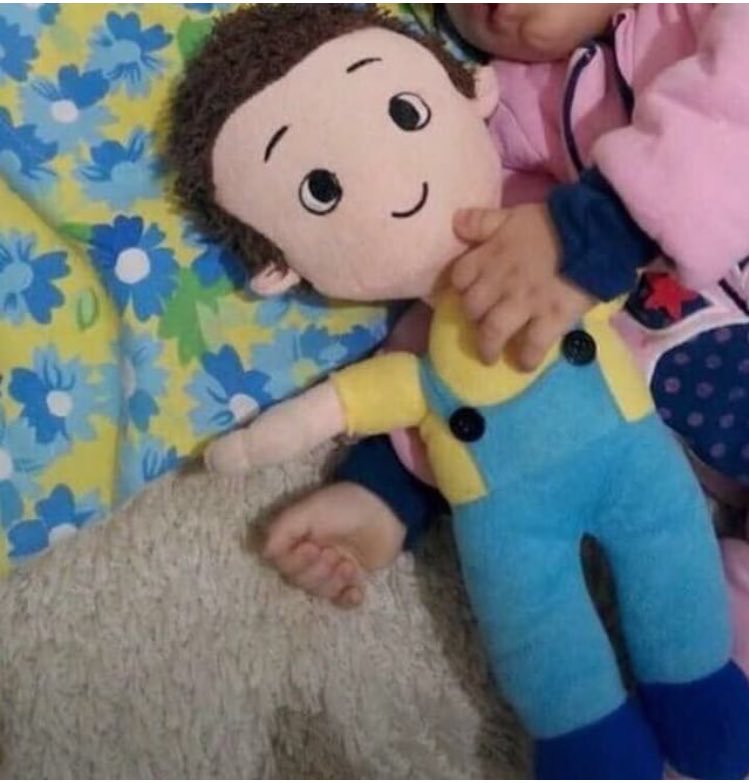 Bu oyuncaktan gören, bilen, satın alabilecek durumda olan kimse varsa, parasını ödeyebilirim. Bu kardeşimize hızlıca ulaştırmamız gerekiyor...