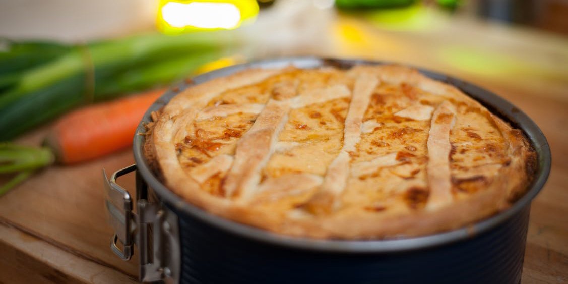 ICGCompetition's tweet photo. Our judge @JamesGolding10's Game &amp; Ox Pie is deliciously rich and flavoursome. Perfect for celebrating #GBGameWeek and an inspiration for aspiring chefs and keen home cooks looking to enter our cookery competition! Get the #recipe via https://t.co/8TKqjpa98s https://t.co/jSRAsR7WtC