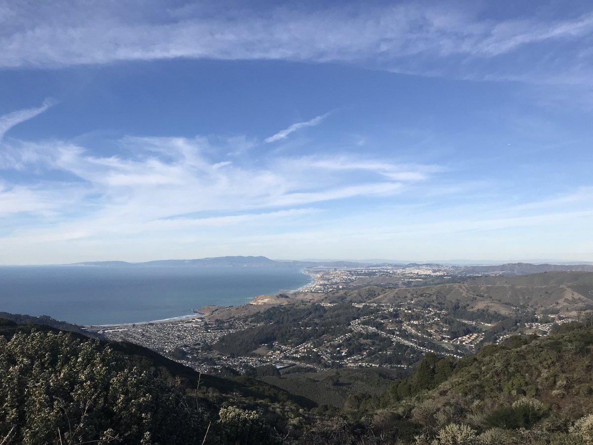LienChung's tweet photo. Nothing like a great hike to destress and give one a new perspective #hiketherapy https://t.co/K8gxfV36qB