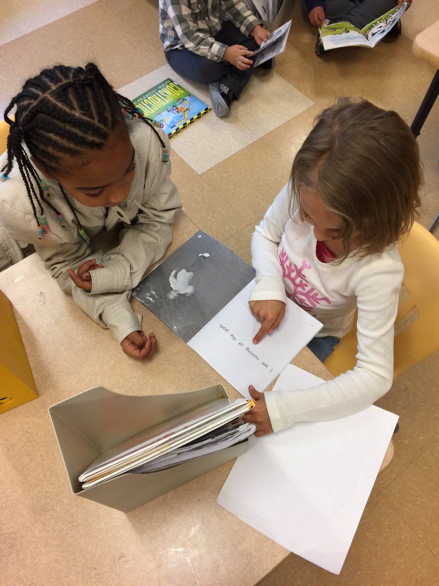 ChrisOmps's tweet photo. Kicking off 2nd grade reading buddies with @Ashlynlong and her class. #RAMPSwcpsmd #wcpsmd https://t.co/DD8yv1m0xy