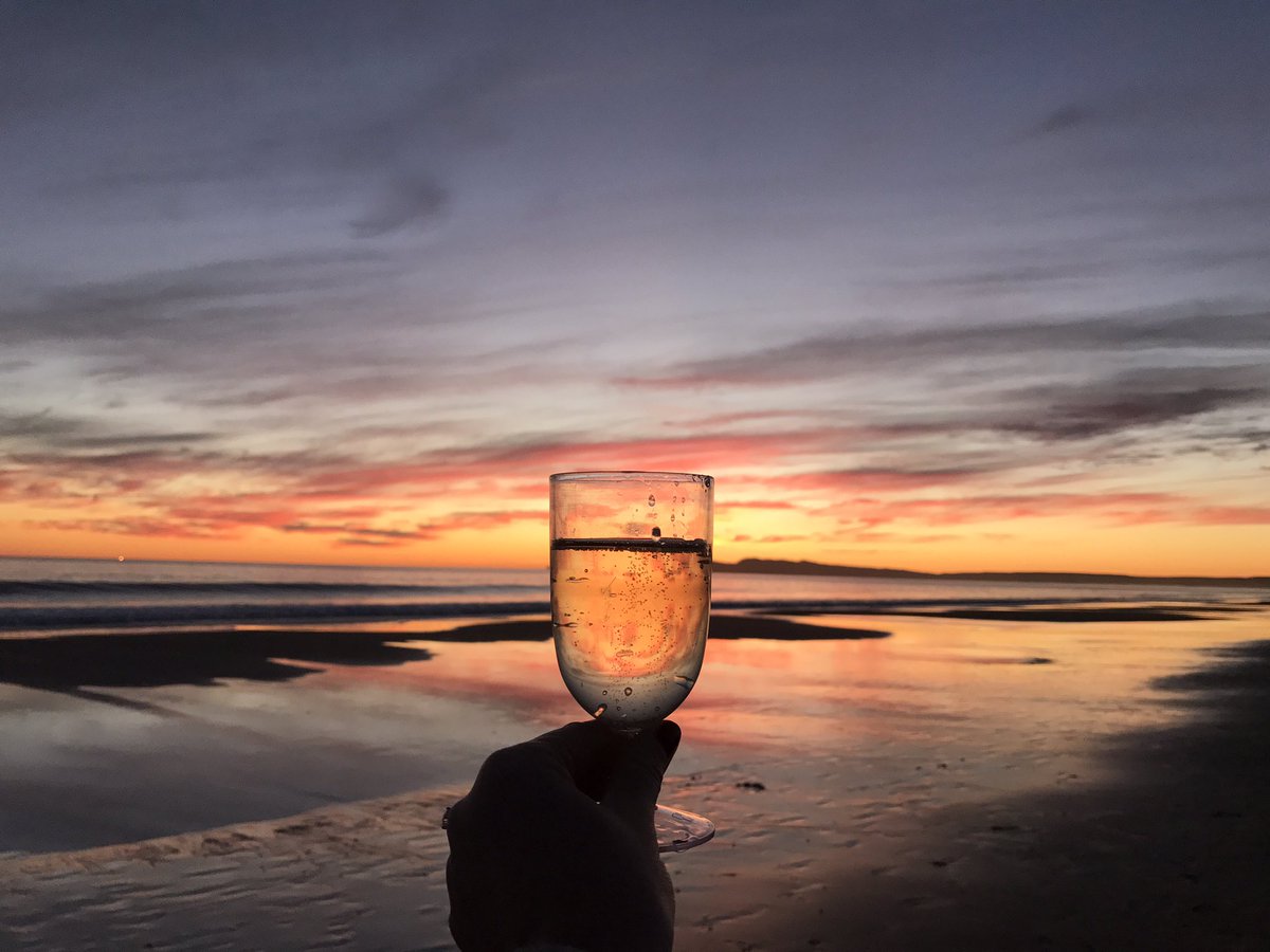 Cheers to a 3 day work week! 🥂