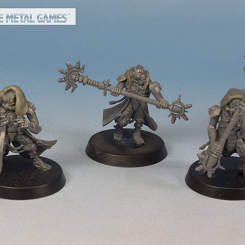 WhiteMetalGames's tweet photo. #kitbash your #techpriests #WIP #whitemetalgames #warhammer40k #warhammer #wargaming #tabletop #WMG https://t.co/UdBifswYrm https://t.co/8LwBVfHiDP
