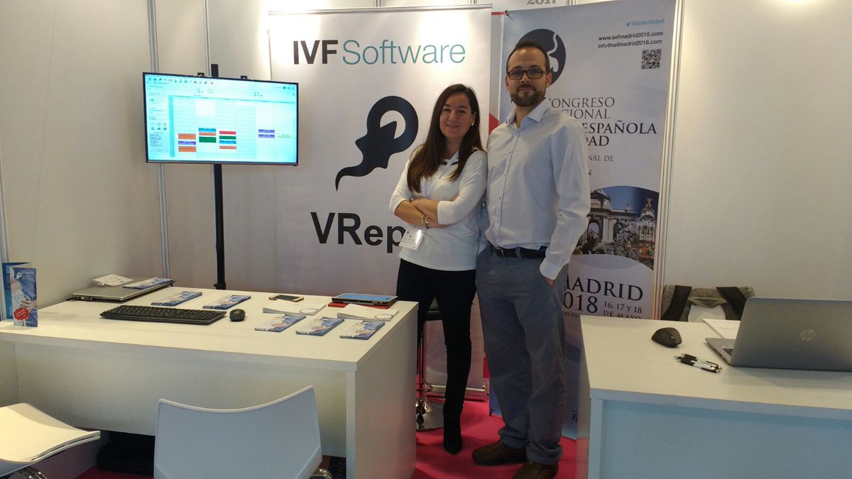 vrepro's tweet photo. Gran equipo de #VRepro en el Congreso de #asebir2017 https://t.co/0Azq6vSiZk