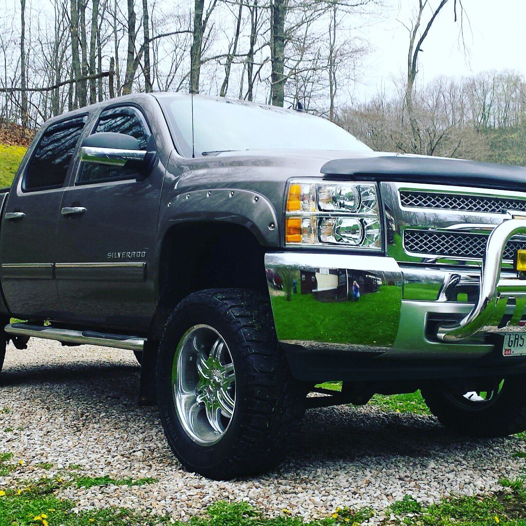 prolubeinc's tweet image. We treated this 2013 Chevy Silverado’s engine and transmission with our Metal Conditioner. #prolube #metalconditioner #oiladditive #bestadditiveintheworld #chevy #chevytruck #silverado #liftedtrucks #treatyourridewiththebest #madeinamerica #useeveryoilchange