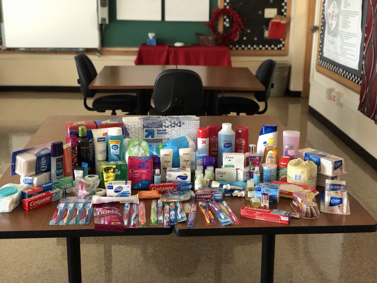 MKoz21's tweet photo. Great job Muskego Elementery students for donating to Tyler’s Touch. Over 100 items were collected!! @MEWolves @MuskegoNorwaySc @mnsfacilities https://t.co/Ix1XTy8Cmj