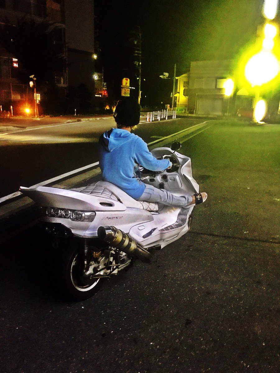 YnTxl38's tweet photo. マジェCです！
6万です。
現在不動です。
メーターはつくのでセルモーターかどこか治したら付くと思います！
もうこの機会に手放そうと思います。
大事に乗ってくださる方のみでお願いします。
1週間前までは普通に走れてました！
100キロでます！
#マジェスティ #マジェ
#マジェスティ売ります https://t.co/hkXu5oPtrO
