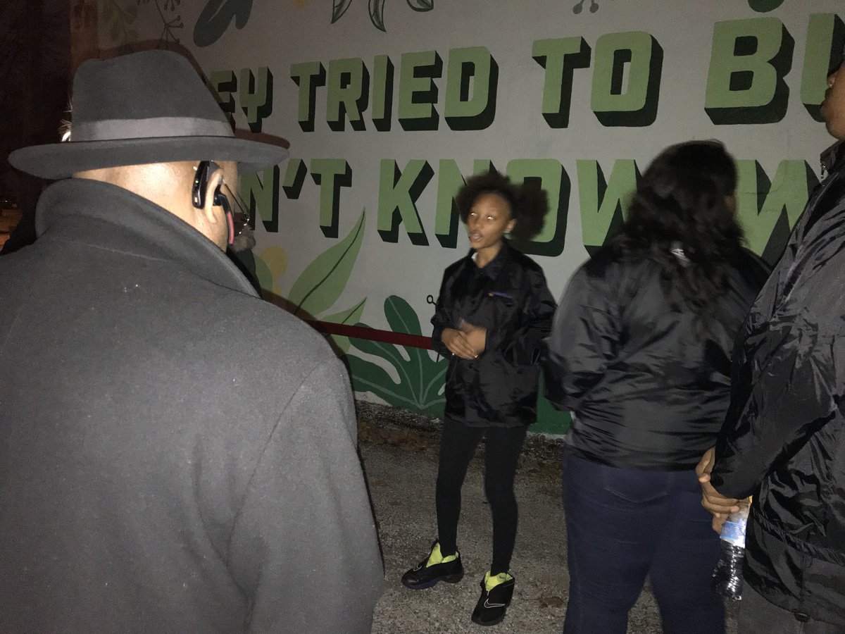 LeaderSpark1's tweet photo. Last Thursday’s ribbon celebration was a success. The community came out and gathered as our youth shared their ideas and artwork. The spirit of unity was present! Stop by 1336 E. Main St to check out our mural. https://t.co/CrQXsqNLHv