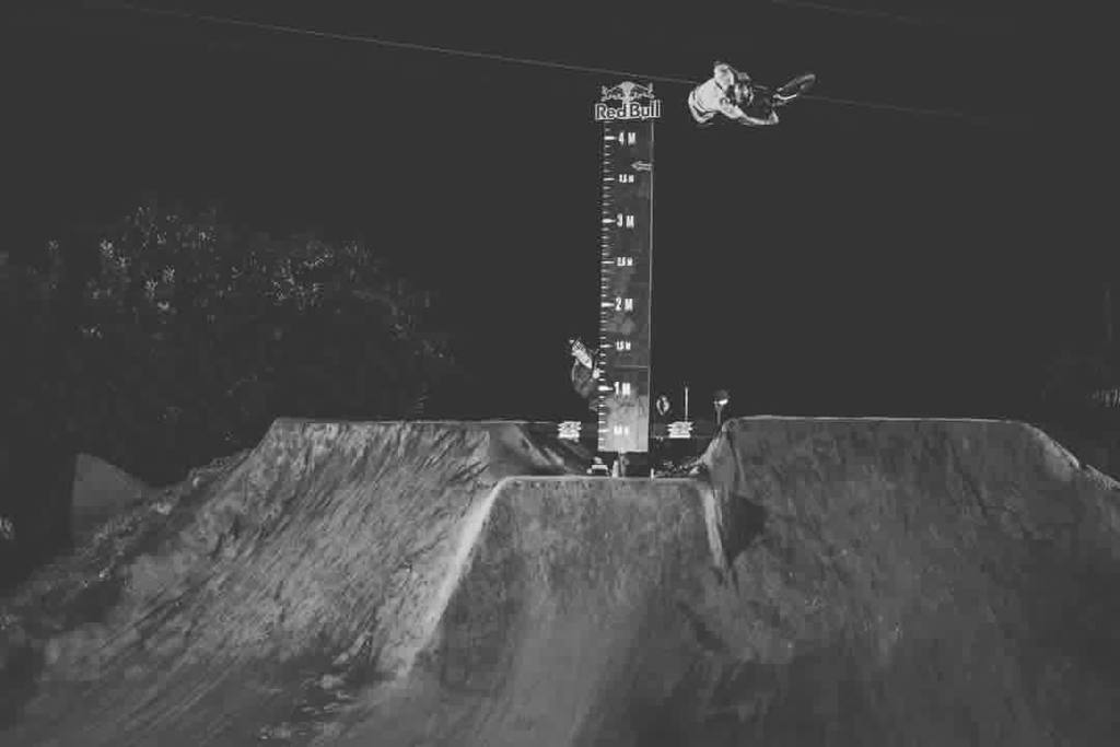 flybikesbmx's tweet photo. @sirlayos won the high air contest at the @lapomabikepark #happyrideweekend contest! 📷 @sivicole
#bmx #flybikes #bike #style #boost #air https://t.co/y14EuKbSqC https://t.co/97269WbhNs