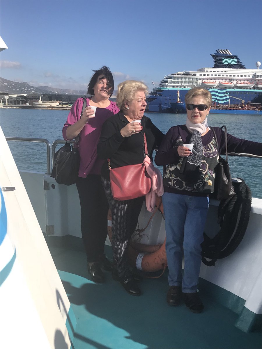 lidiareyes1's tweet photo. Ayer visitamos Málaga con un número importante de vecinos. Un día de convivencia entrañable y una ciudad preciosa. #NuestrosVecinoslo1º #Ayunt.Lanjarón #C.B.Social https://t.co/EFvuKZAuBe