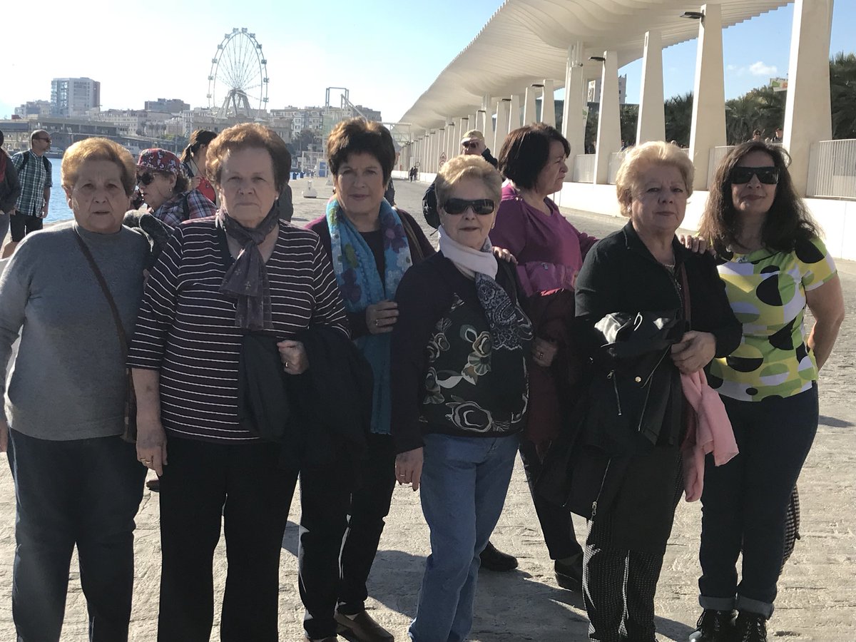 lidiareyes1's tweet photo. Ayer visitamos Málaga con un número importante de vecinos. Un día de convivencia entrañable y una ciudad preciosa. #NuestrosVecinoslo1º #Ayunt.Lanjarón #C.B.Social https://t.co/EFvuKZAuBe