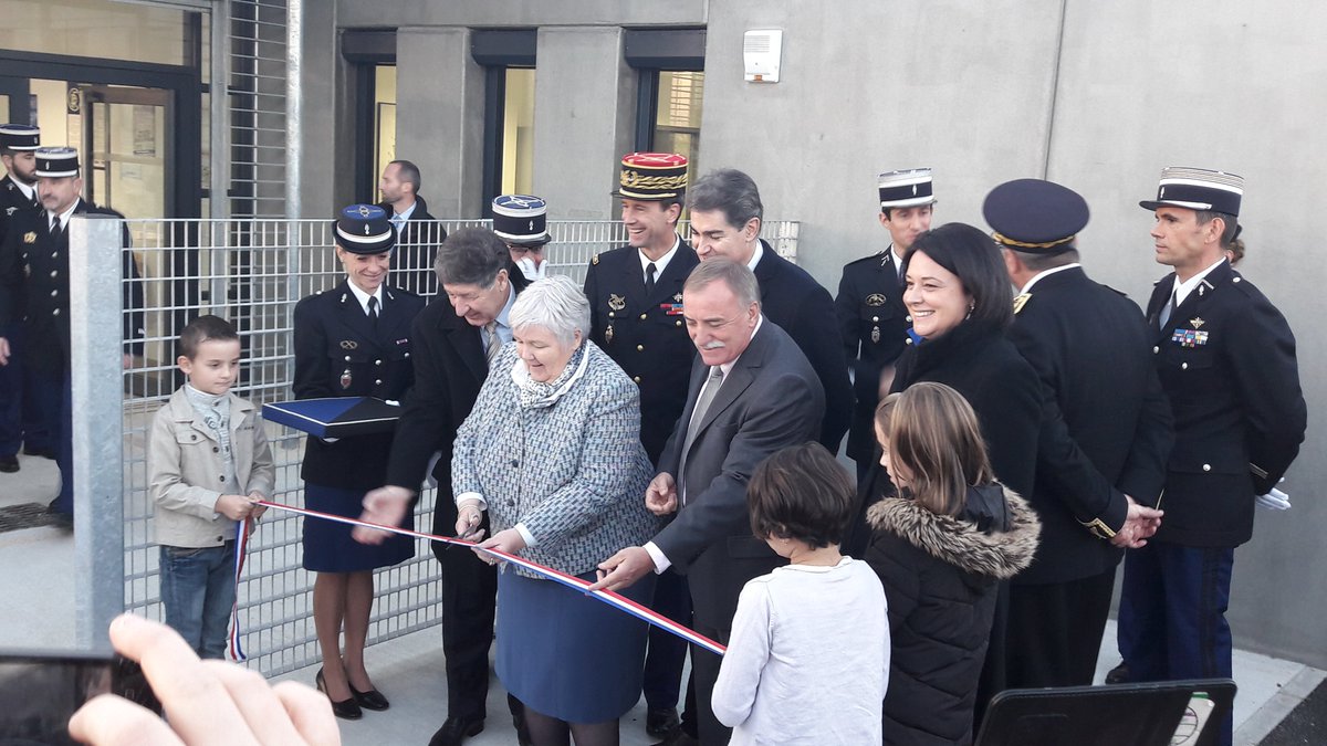 Promologis's tweet photo. 📸 Retour en images sur l'inauguration de la nouvelle gendarmerie de #Montech (82) en présence de @j_gourault  @Prefet_82  @SylviaPinel  ; @F_Bonhomme @JacquesMoignard ➡ Retrouvez ici l'article de @ladepechedumidi   : https://t.co/XoKLDlxbyJ https://t.co/cHXRW3VfY3