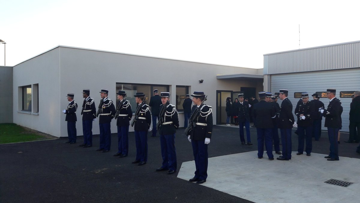 Promologis's tweet photo. 📸 Retour en images sur l'inauguration de la nouvelle gendarmerie de #Montech (82) en présence de @j_gourault  @Prefet_82  @SylviaPinel  ; @F_Bonhomme @JacquesMoignard ➡ Retrouvez ici l'article de @ladepechedumidi   : https://t.co/XoKLDlxbyJ https://t.co/cHXRW3VfY3
