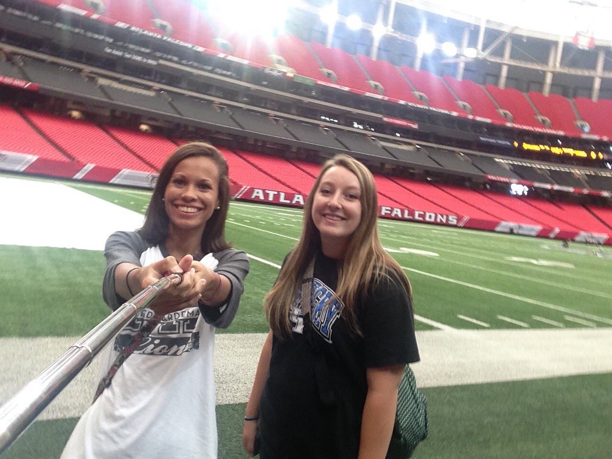 abbesson's tweet photo. RIP Georgia Dome @HantahBoyd #sportsmarketing2015 #NFLbathrooms #selfiestick https://t.co/7cVRQbMBDY