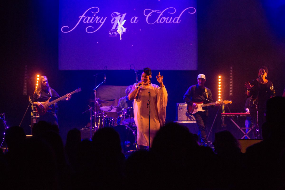 KeolisLille's tweet photo. #LiveInTranspole #ExperienceClient Plus de 250 personnes sont venues applaudir @ZAHARIYA @thebeatcaroline et @labotanique1 au #GrandMix lors d'un concert inédit https://t.co/DNz95WOfSl