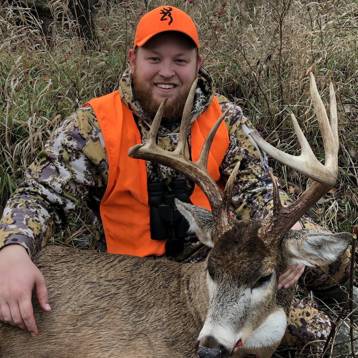 BACKstrpBanshee's tweet photo. Still on cloud 9 about this guy! #BBD #huntevolved https://t.co/sRVM5G7s7C