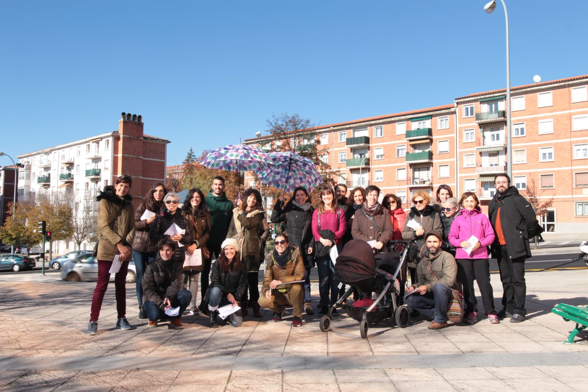 ¡Empezamos con pie derecho! el primero de los #paseosjaneMilagrosa con aforo completo, sol y mucha participación ¡Gracias / Eskerrik asko!