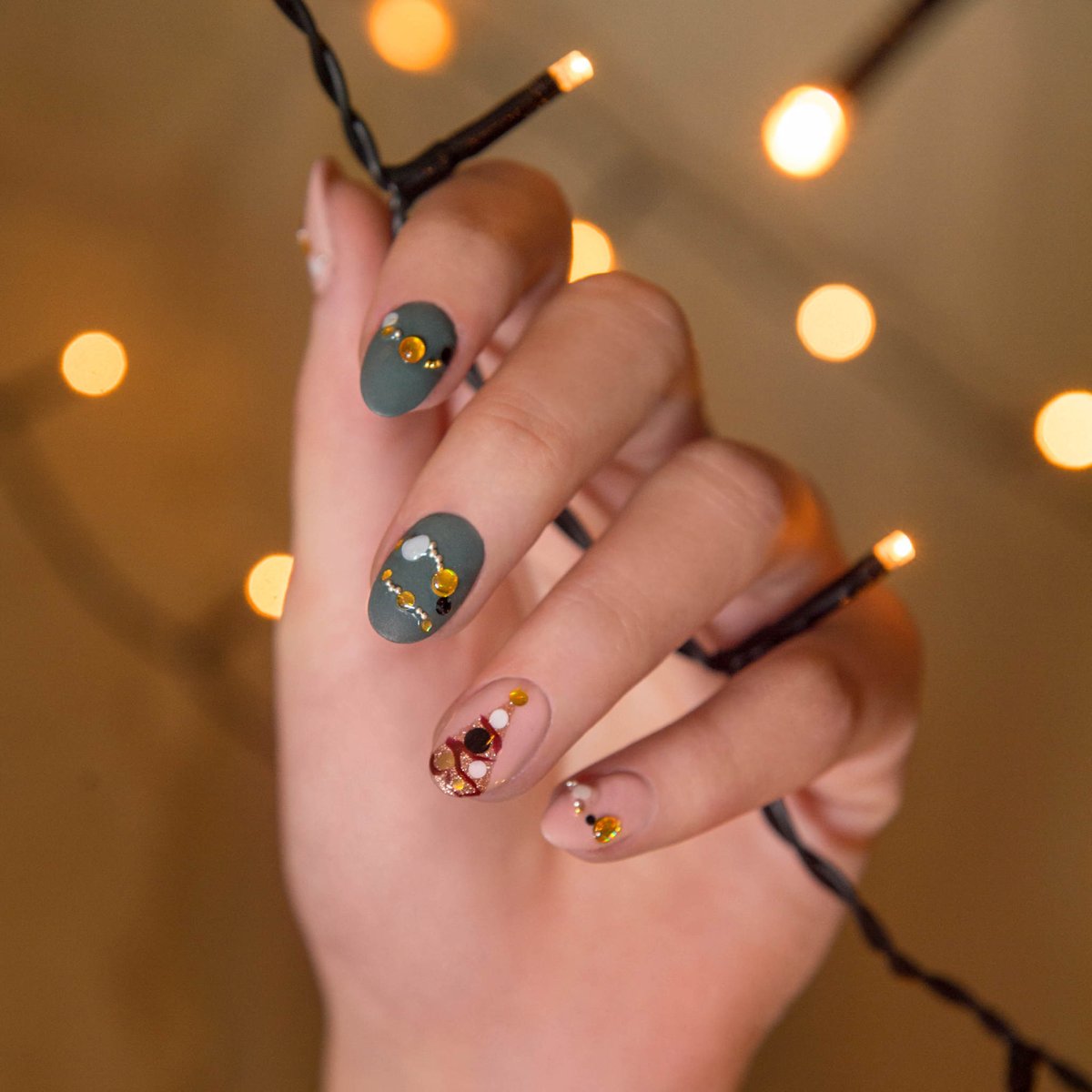 ProNails_Dist's tweet photo. Our Warm Wishes Collection will be in stock very soon ladies! #warmwishes #pronails #sopolish #winter #collection #nails #nailtechnician #salonlife https://t.co/Sr9PxzaUT7