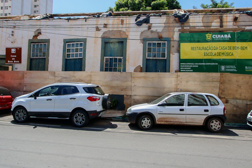Casarão tradicional de Cuiabá (MT) está abandonado e em ruínas defender.org.br/noticias/casar…