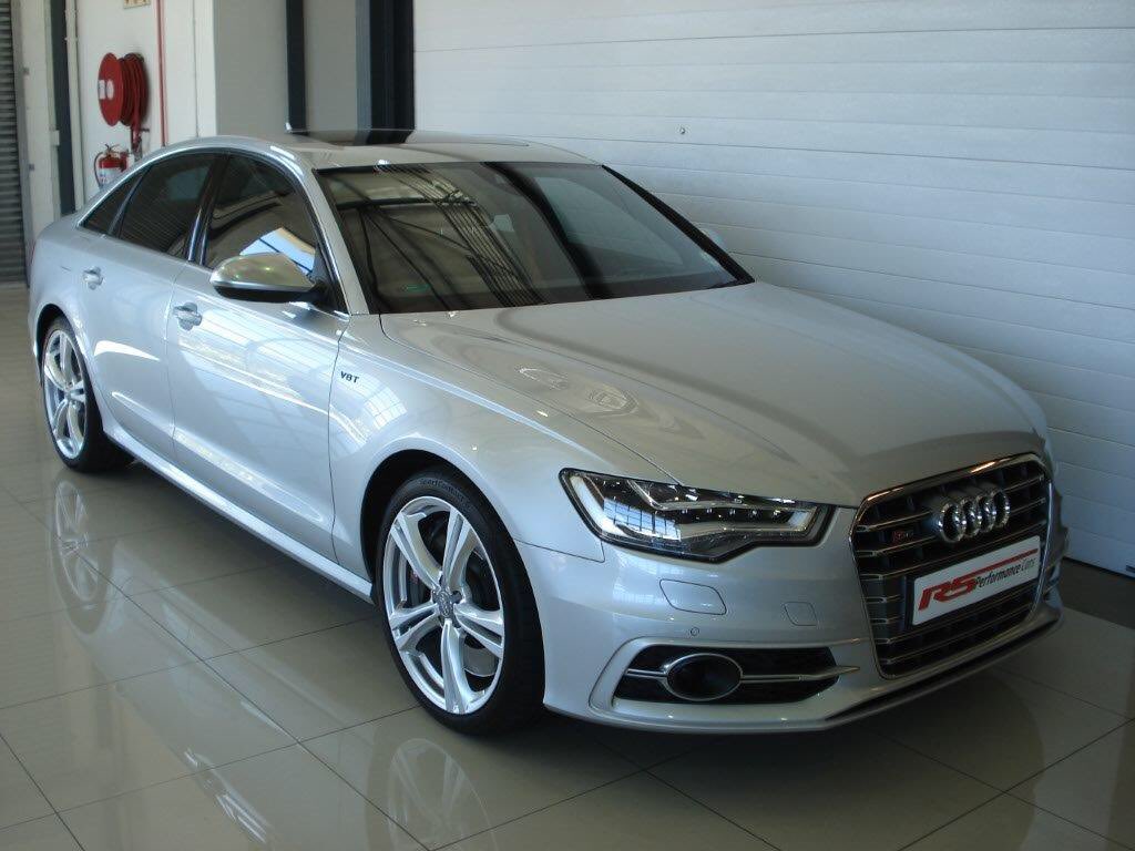 RSPCars's tweet photo. 2013 #Audi #S6 quattro 4.0T FSI S tronic. 51,800 km, FFSH &amp; maintenance plan to Oct 2018. Massive spec with R276k of extras. Selling for R499,000. https://t.co/Fi9zqsVkrF