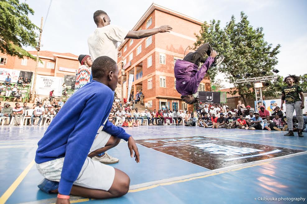 ug_edge's tweet photo. #Uganda emerged victorious at the #BreakFastJam2017 grand finale over the November 18-19 weekend at YMCA in Wandegeya in dance competitions that were hotly contested between Uganda, #Kenya and #Rwanda. @WhiteheadComm  https://t.co/89kN1ZH4oI https://t.co/Hkfh1zH7Hc