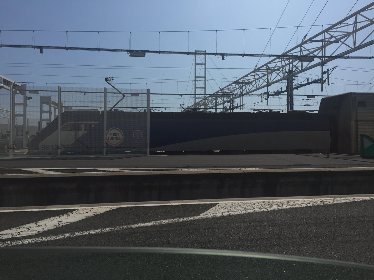 motisireland's tweet image. #eurotunnel #freightupdate:
No delays before check-in, 2 hour transit time and up to 4 departures per hour at both #Folkestone and #Calais terminals
