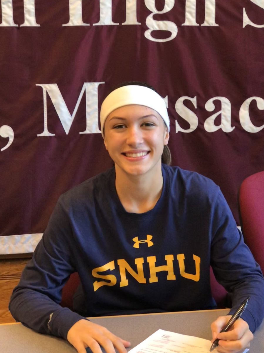 EHouseLHS's tweet photo. Congrats E house student Brittany Mota on signing to play softball at @SNHU #pride https://t.co/99cTVsCDx5