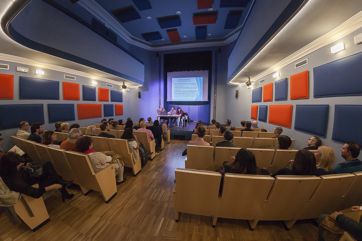 ned_ed's tweet photo. Todas las fotos de la presentación de "Noches y jóvenes" en nuestro facebook #Santander #Ocio #Ocioalternativo #Jovenes #AyuntamientodeSantander #NedEdiciones #CentroCulturalDoctorMadrazo https://t.co/WeULbbicYP