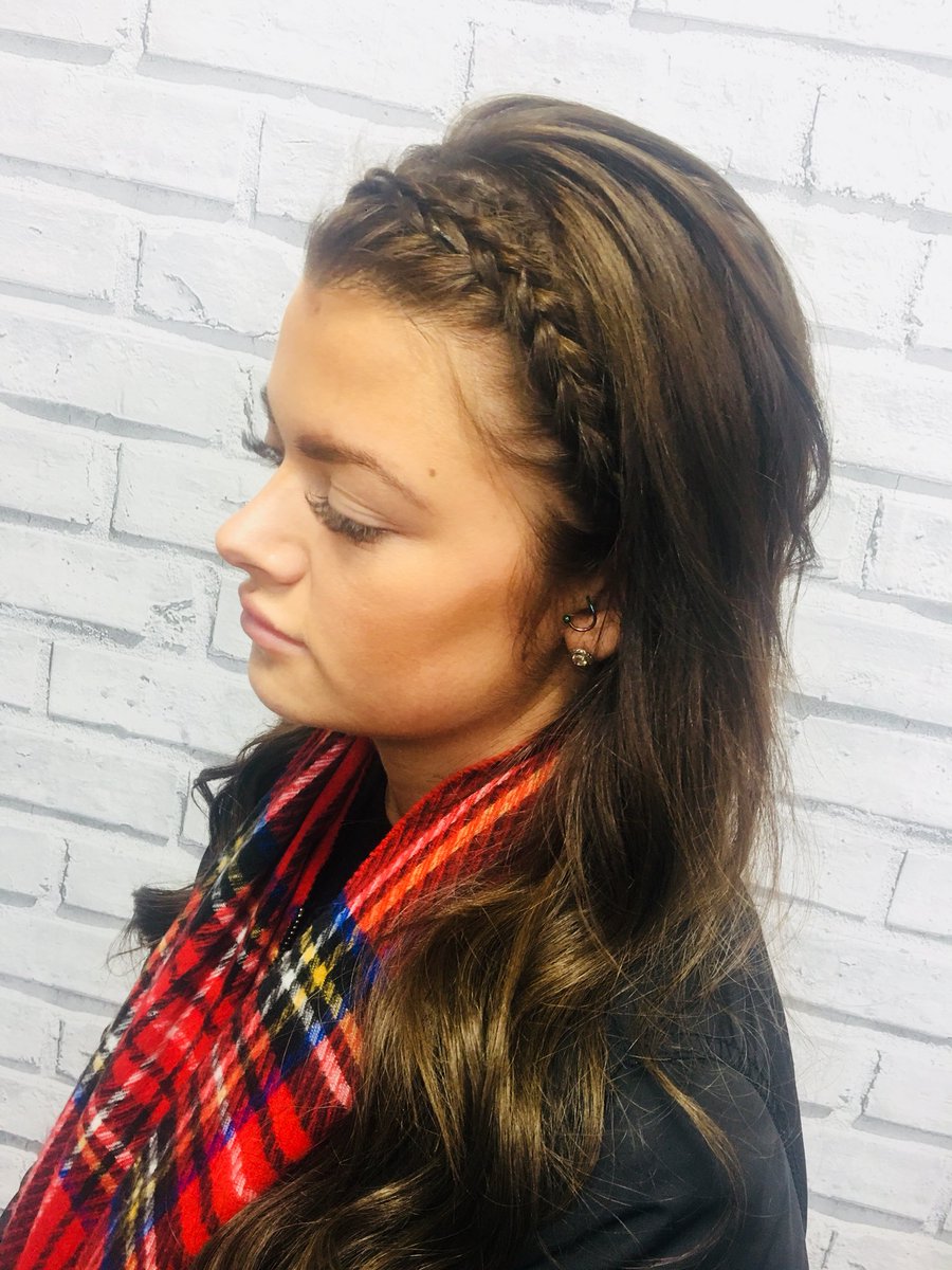 rawhairsalons's tweet photo. Braids all day everyday 🤙🏽 #rawhairsalons #braids #plaits #french #dutch #upsidedownbraid https://t.co/SzL7FfGJMv