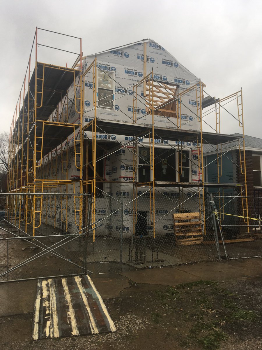 fhpaschen's tweet photo. We raised over $2K for @GWCPWarriors to support their work day at @HabitatChicago on Nov 18. Four employees participated in the work day on the south side of Chicago. We're proud of all who gave and participated! #GiveWithPaschen #MorePaschen #community https://t.co/Oz5yv8oouz