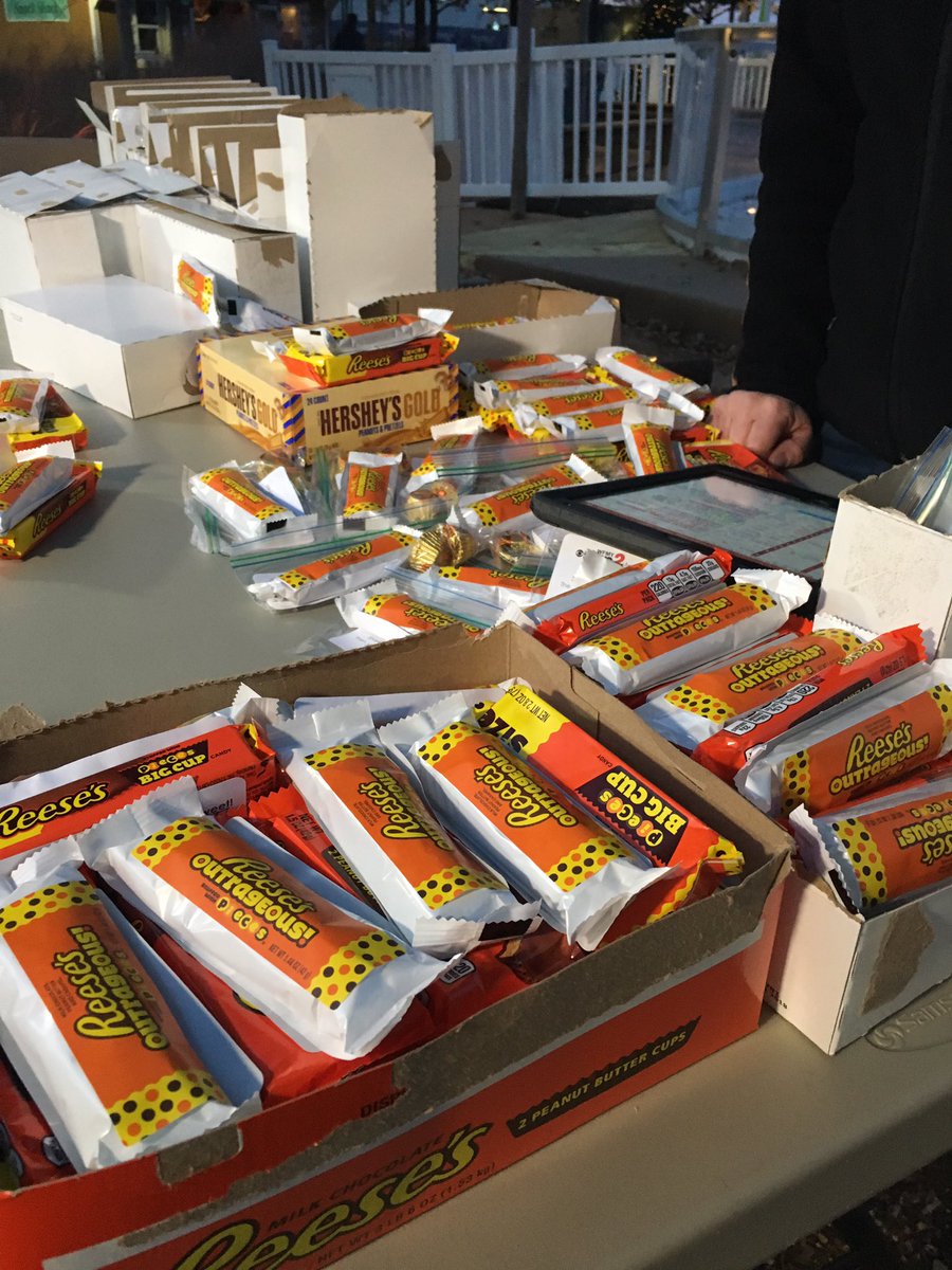 ChadSilber's tweet photo. Come to @LeBauerPark in @greensborocity for free @ReesesPBCups !! It's part of our #2BeSweet https://t.co/lG7AeS0Dtb