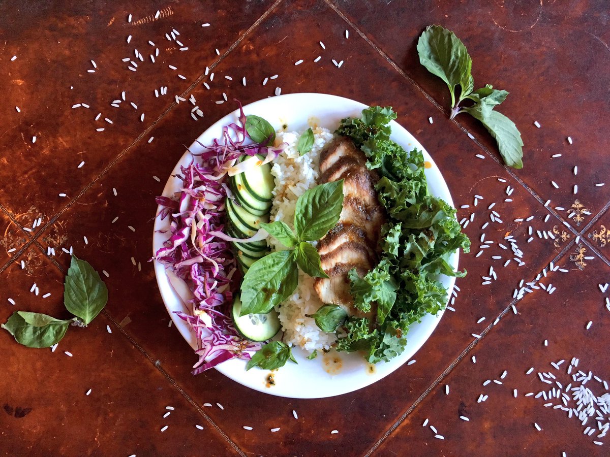 thaidirect_co's tweet photo. Thai Direct Bowls is serving healthy street Thai lunch bowls (poke &amp; salad style) in Lower Manhattan. Gluten &amp; Dairy Free. Make your own Thai bowl or Enjoy our Thai beloved bowls. Menu https://t.co/XgIcusKGyW #lunch #streetfood #LunchBreak #thaifood #HealthyLiving https://t.co/0v6PRMIT6i
