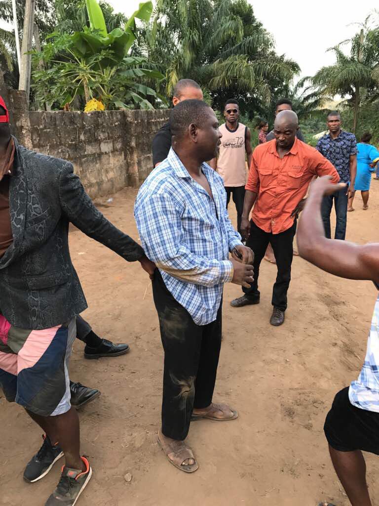 CoolBlood147's tweet photo. ID National Chairman escapes assassination attempt, Local Government Transition Chairman arrested. 

The National Chairman of Independent Democrats(ID) Hon Edozie Madu escaped an assassination attempt during the just concluded Anambra state Governorship Election. https://t.co/QBnUgYO2B0